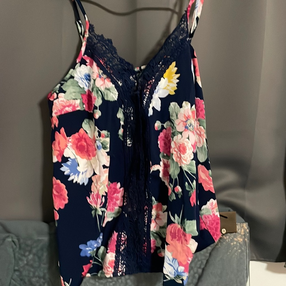 Shein Curve 2XL tank top